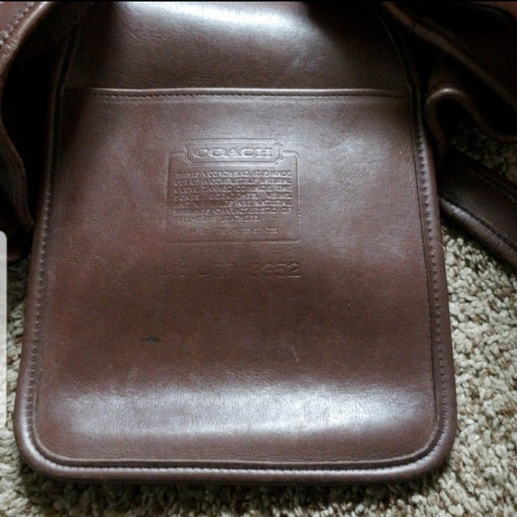 COACH BUCKET BAG #9952. - Picture 8 of 8